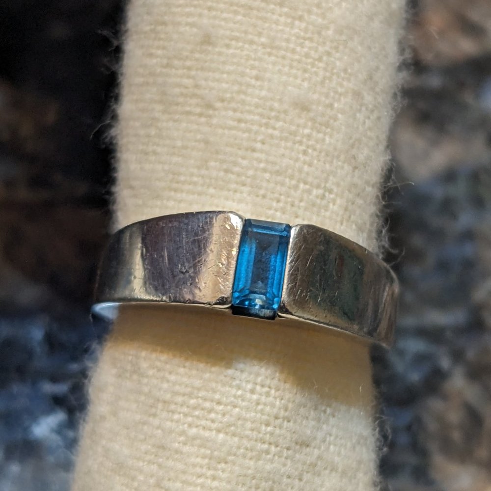 James Avery Retired Blue Topaz Meridian Ring Approx Size 6.5